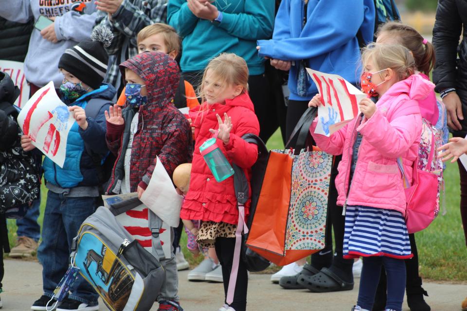 For the second year in a row, there will be a drive-thru parade at Cheboygan High School, where the students of the district will show their respect to the local veterans by holding up signs and waving as the veterans drive by.