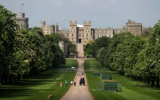 Prince Harry and his fiancee will stay at separate hotels in the Windsor area, ahead of their wedding at the castle