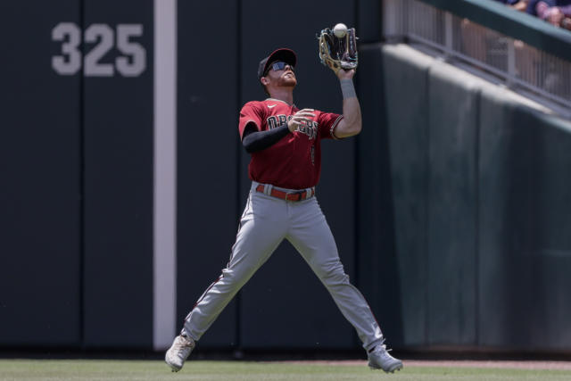 Riley double in 9th lifts Braves over D-backs 1-0 for sweep