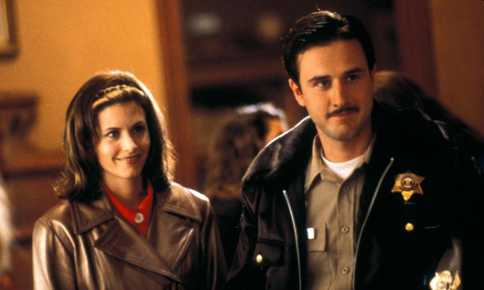 with future wife Courteney Cox in Scream.