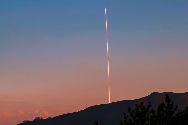 <p>Lors du décollage de la fusée "Korean Satellite Launch Vehicle II", au Naro Space Center à Goheung (Corée du Sud).</p>