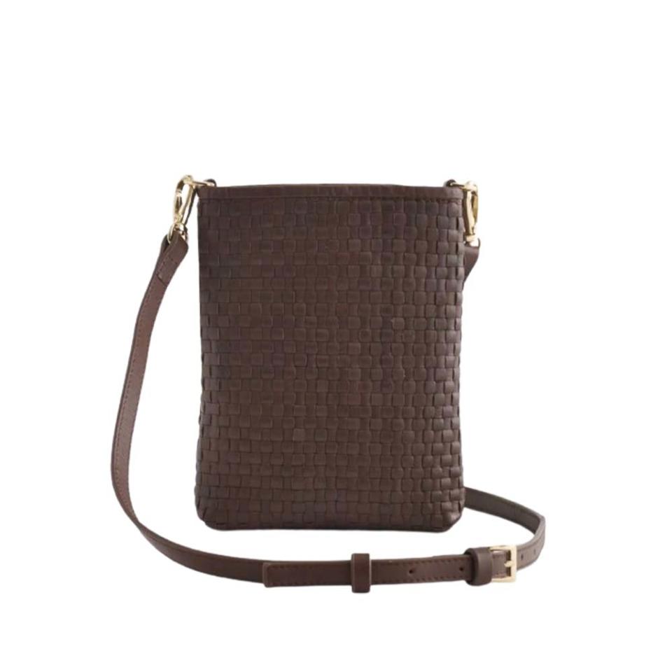 Quince's Crossbody Phone Bag