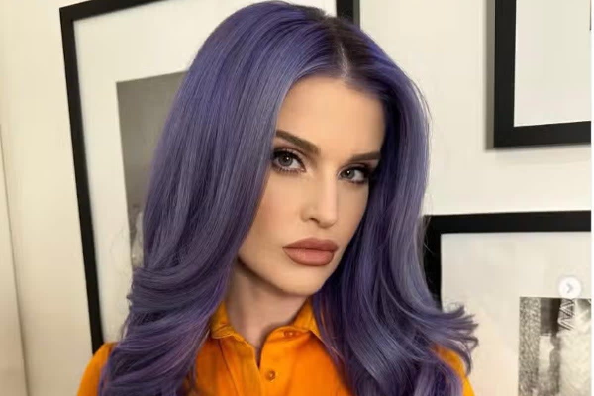 Kelly Osbourne has slammed rumours she has had cosmetic surgery, instead praising her weight loss journey  (Kelly Osbourne/Instagram )