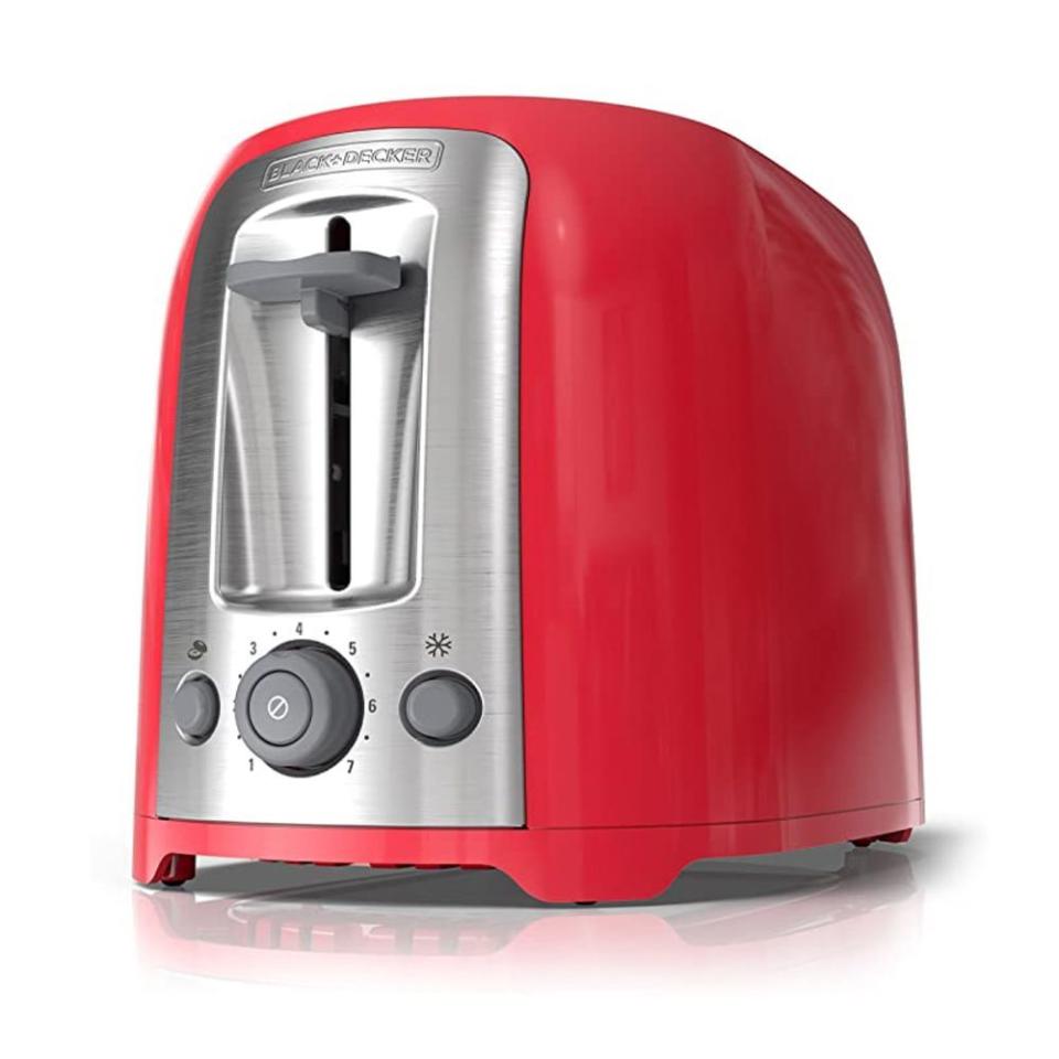 2) Black+Decker 2-Slice Toaster