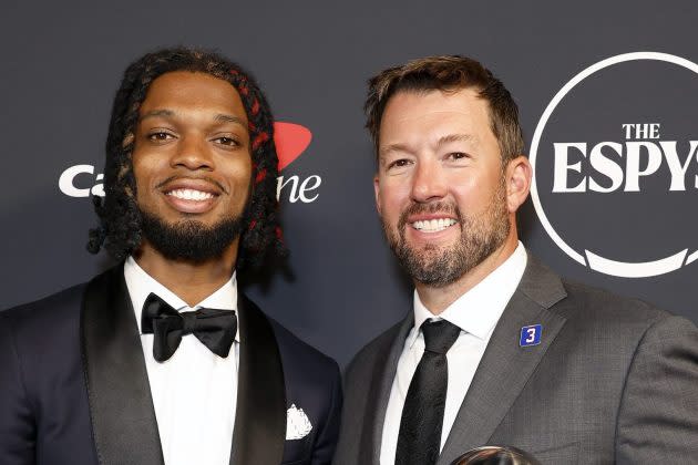 Buffalo Bills WATCH: Damar Hamlin Heroes Honored at ESPYS - Sports