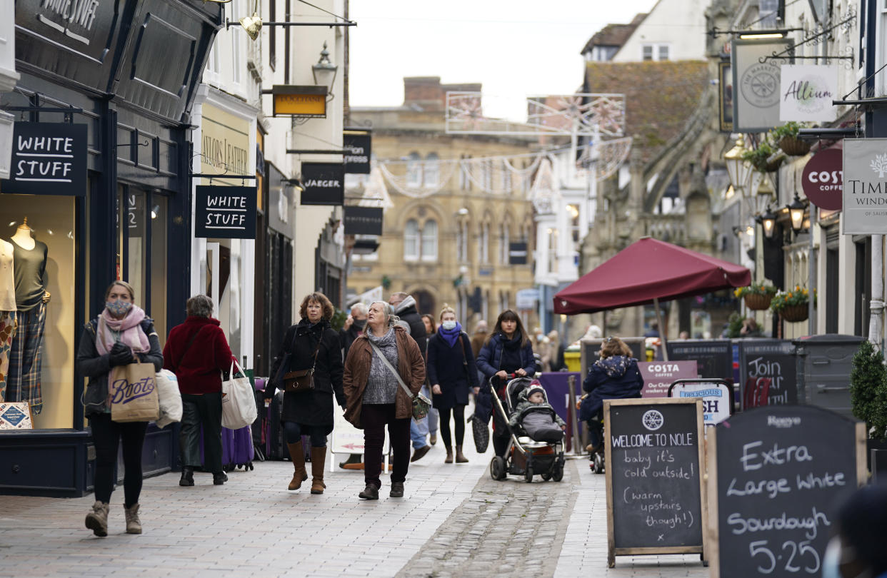 Christmas shoppers in Salisbury, Wiltshire, as the government refused to rule out introducing further restrictions to slow the spread of the Omicron variant of coronavirus Picture date: Wednesday December 22, 2021.