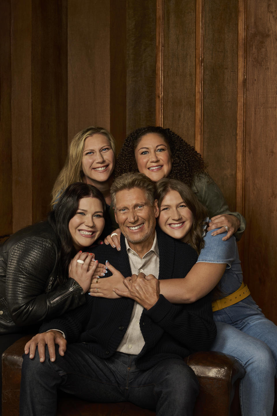 THE GOLDEN BACHELOR - ABCÕs ÒThe Golden BachelorÓ stars Jenny Young, Angie Warner, Payton Young, Gerry Turner, and Charlie Young. (ABC/Brian Bowen Smith)