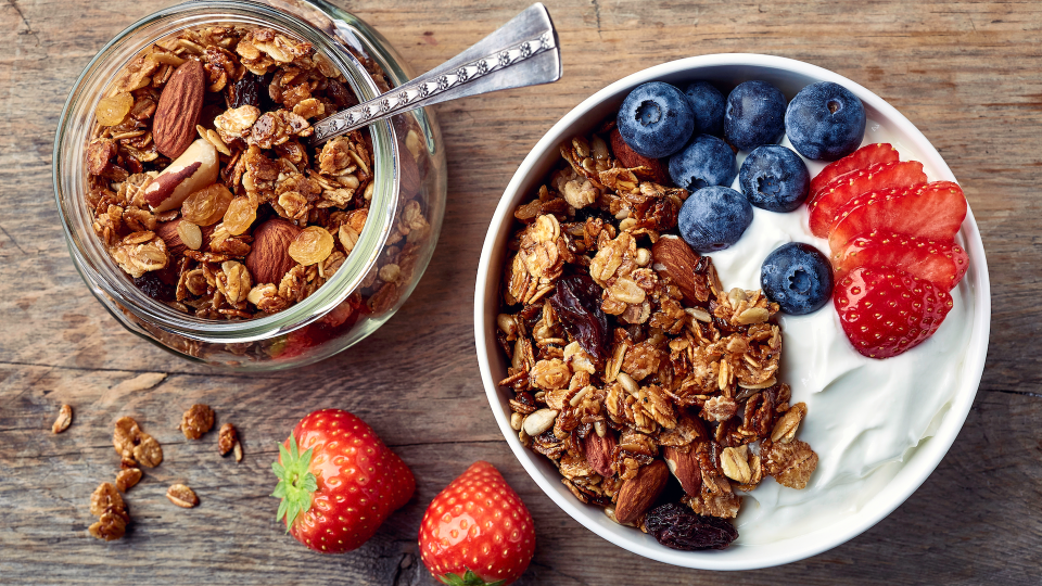 Granola with Greek yoghurt and fruit