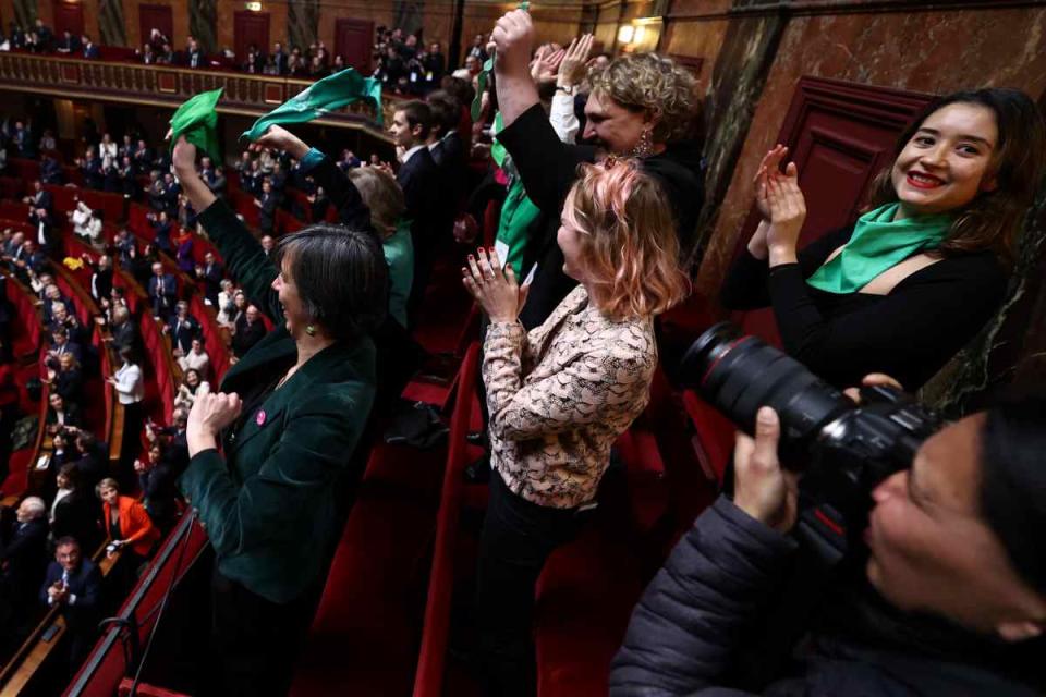 francia aborto constitucion