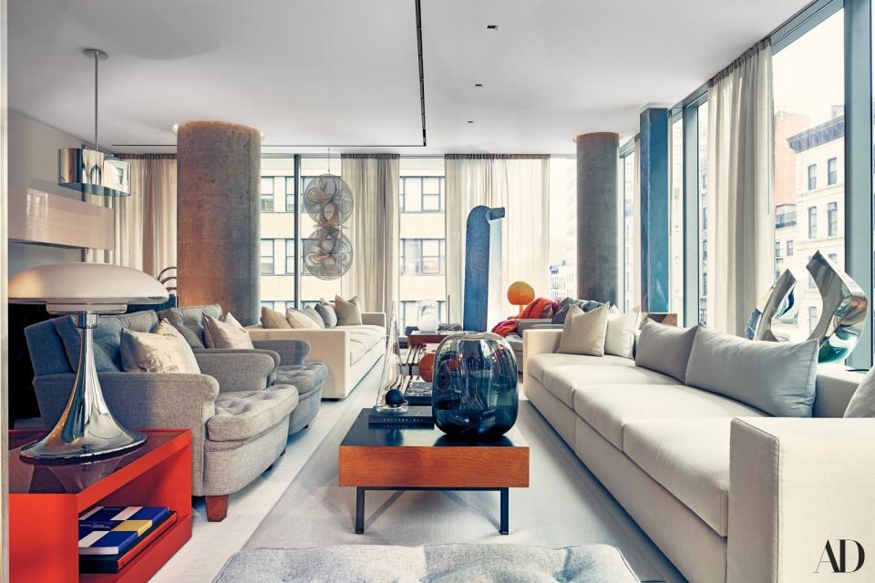 SheltonMindel
The living room of principal Lee F. Mindel’s home in Manhattan (pictured above).
Highlight: Principal Lee F. Mindel’s own home in a Tribeca tower, for which he also designed the building interiors, was featured in AD (April 2019). Notable clients: Darren Star; Kevin Warsh and Jane Lauder. ► New York; sheltonmindel.com