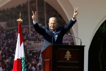 Lebanese President Michel Aoun gestures to his supporters during an event celebrating his presidency, at the presidential palace in Baabda, near Beirut, Lebanon November 6, 2016. REUTERS/Mohamed Azakir