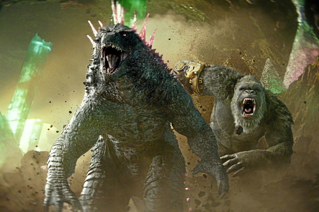 Godzilla et Kong, en plein 400 mètres.  - Credit:Courtesy of Warner Bros. Pictures / Courtesy of Warner Bros. Pictures