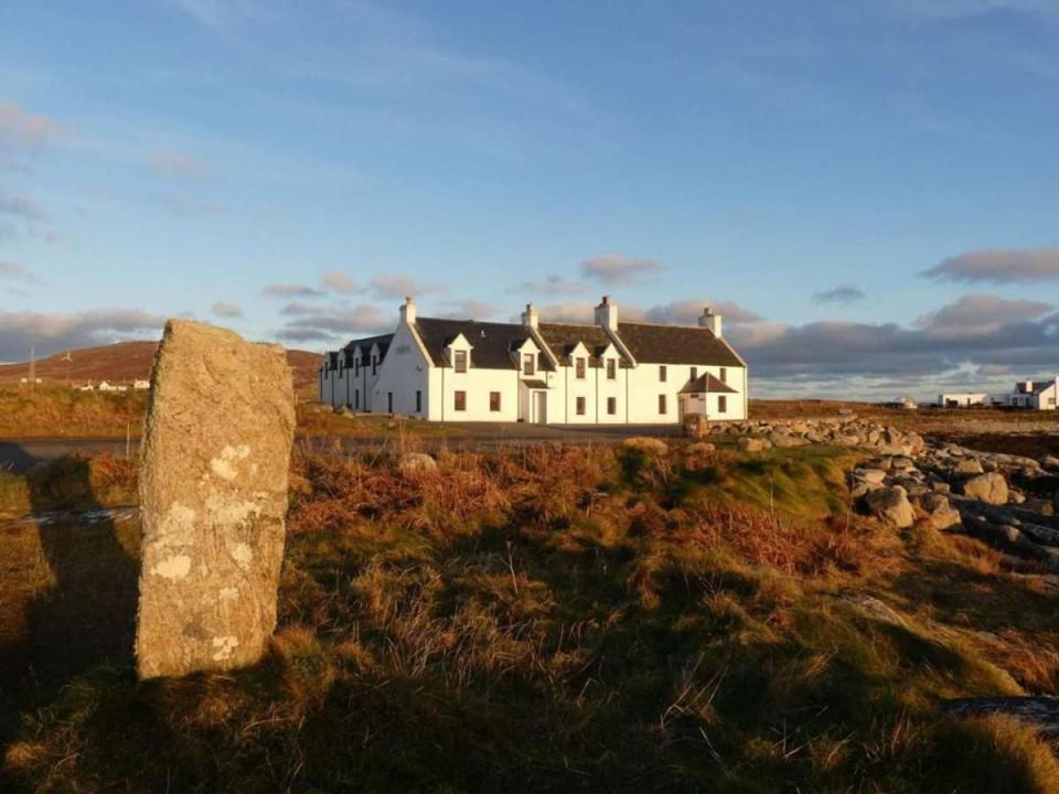 hotels hebrides scotland