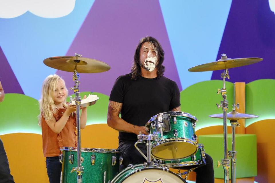 Dave Grohl and daughter Fifi on Ryan's Mystery Playdate | Nickelodeon