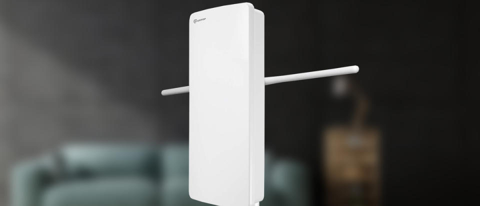 Antop AT-800SBS HD Smart Panel Antenna