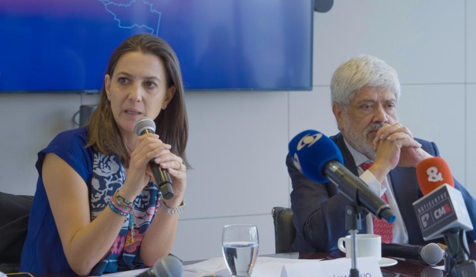 De izq a derecha María José Naranjo, vicepresidenta de estratéga corporativa de Bancoldex y Germán Uñama, ministro de Comercio. Foto: Cortesía