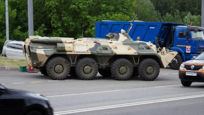 The Russian army set up roadblocks around Moscow's perimeter as Wagner troops headed to the city in late June.  - Vlad Karkov/SOPA Images/Sipa/AP