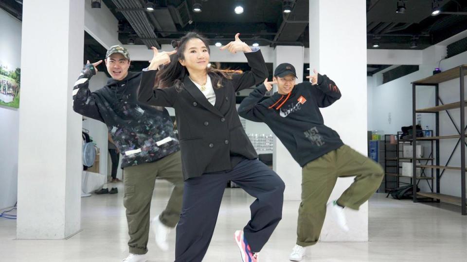 陶晶瑩因疫情開始學跳舞。（Wow 桃姐頻道團隊提供）