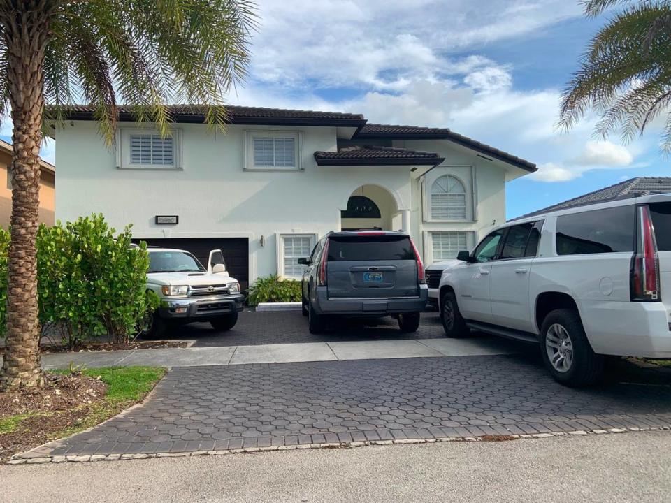 La policía de Miami-Dade dijo que la pista original sobre el centro de vida asistida sin licencia García estaba operando como Oasis Recovery House y Oasis Eden dijo que estaba en esta casa, 15960 SW 42 Terr.