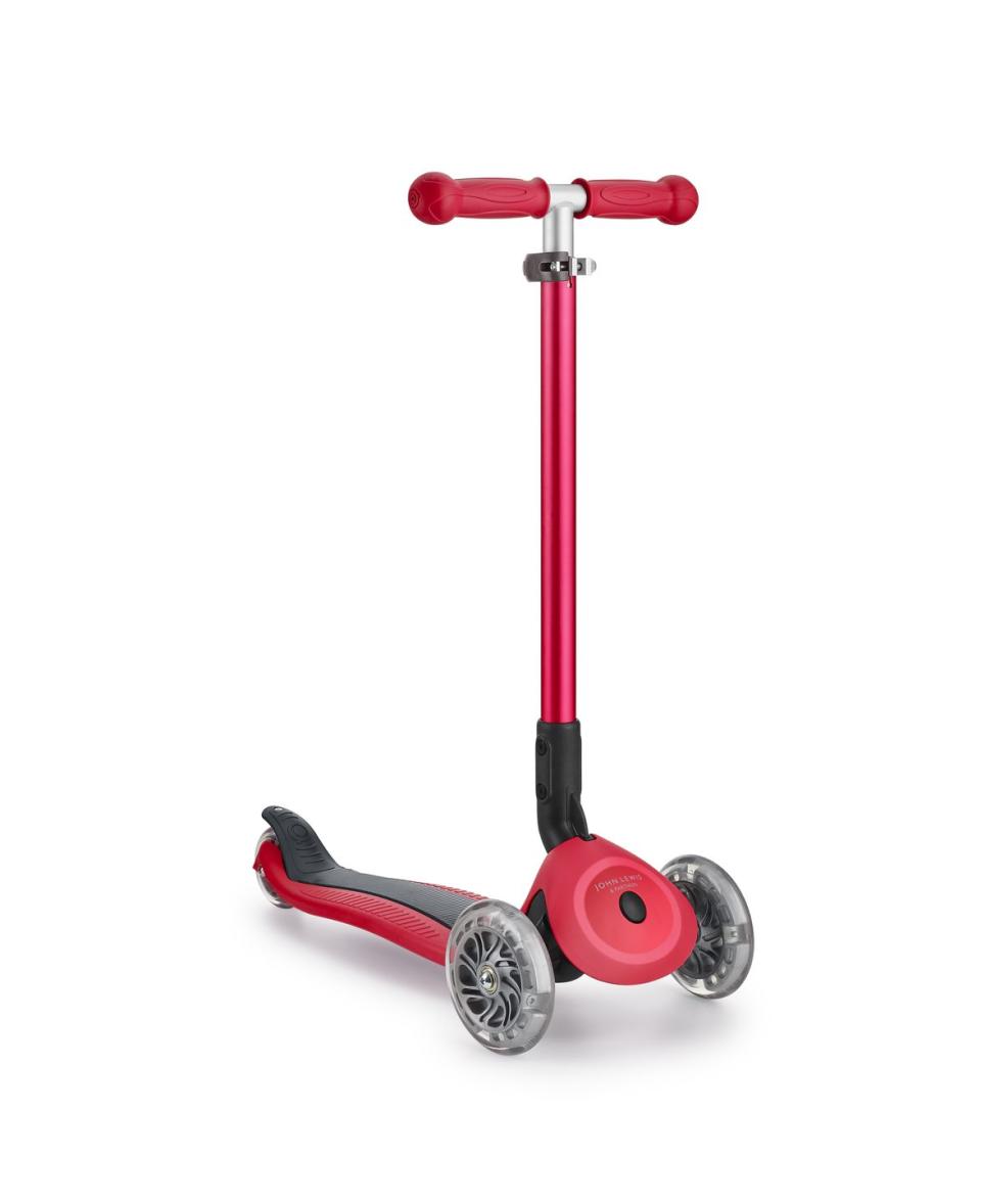 <p>Kids will love being able to race each other with this practical folding scooter. </p>