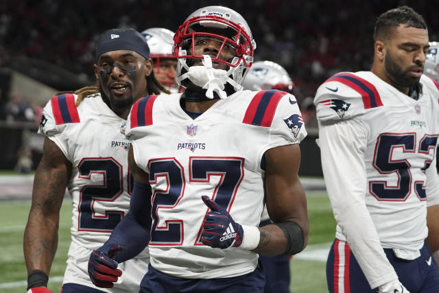 New England Patriots defense dominates, dismantles Atlanta Falcons, 25-0,  for fifth straight victory 