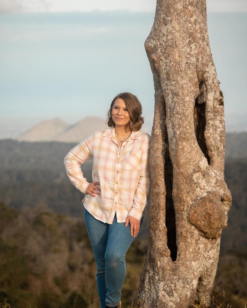 Bindi Irwin hair transformation