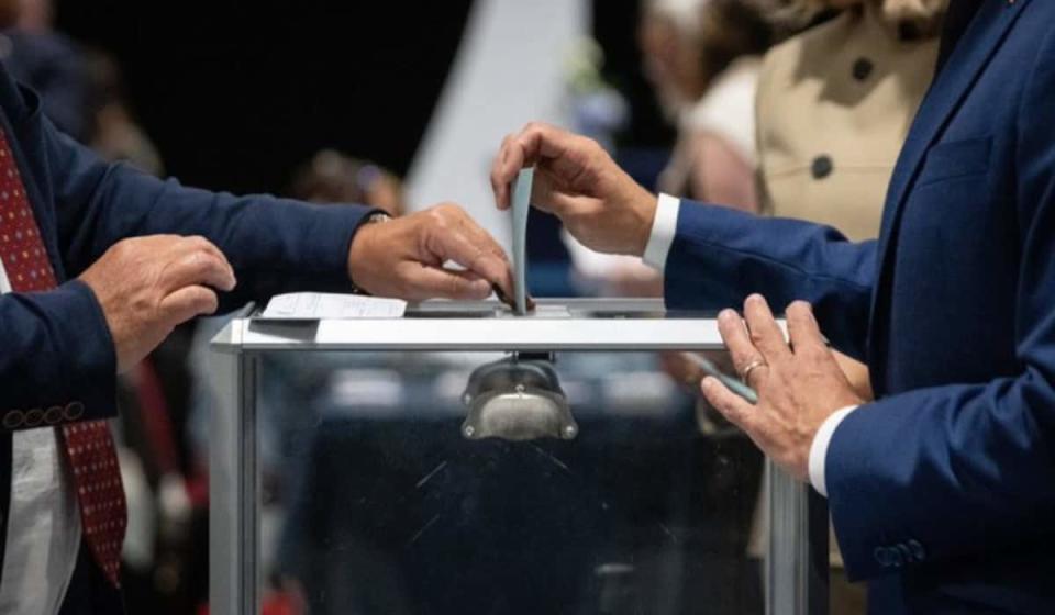 Extrema derecha, derrotada en votaciones legislativas de Francia. Foto: tomada de la cuenta de X de @EmmanuelMacron