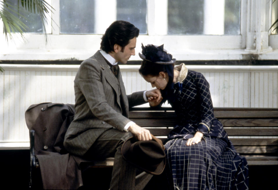 British actress Daniel Day-Lewis and American actress Winona Ryder on the set of The Age of Innocence, based on the novel by Edith Wharton, and directed by Martin Scorsese. (Photo by Columbia Pictures/Sunset Boulevard/Corbis via Getty Images)