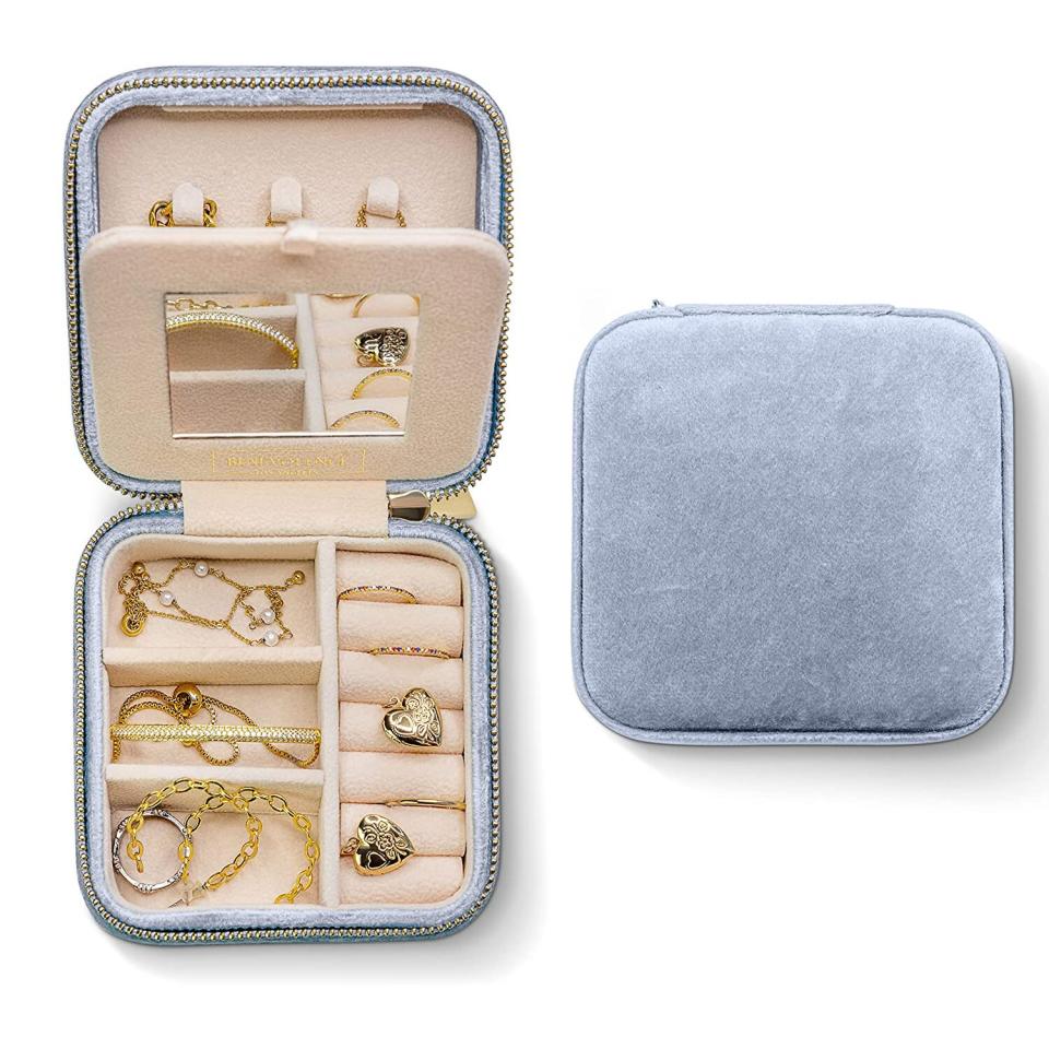 Plush Velvet Travel Jewelry Box Organizer