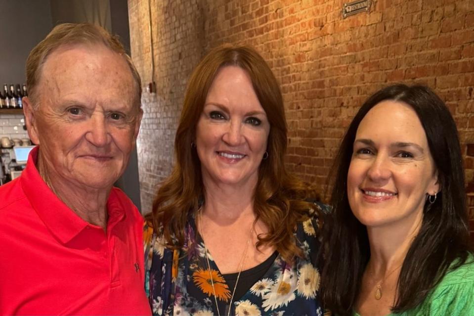 <p>Ree Drummond/Instagram</p> Ree Drummond with her dad and sister 