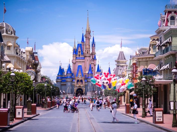 Street view of Magic Kingdom and Cinderella Castle at Disney World.