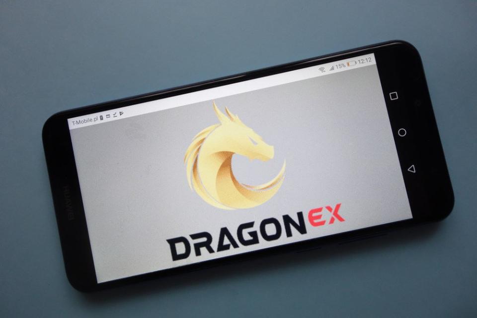 DragonEx, a Singapore-based crypto exchange, has lost customer funds after suffering an alleged hack. | Source: Shutterstock