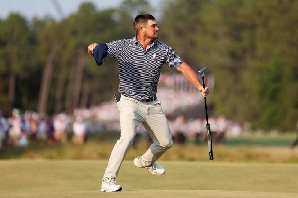 Bryson DeChambeau fended off Rory McIlroy down the stretch to claim his second U.S. Open title on Sunday afternoon.