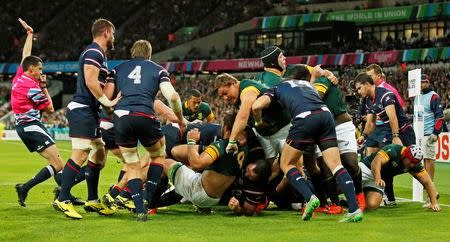 Rugby Union - South Africa v United States of America - IRB Rugby World Cup 2015 Pool B - Olympic Stadium, London, England - 7/10/15 South Africa's Francois Louw scores a try Action Images via Reuters / Andrew Boyers Livepic