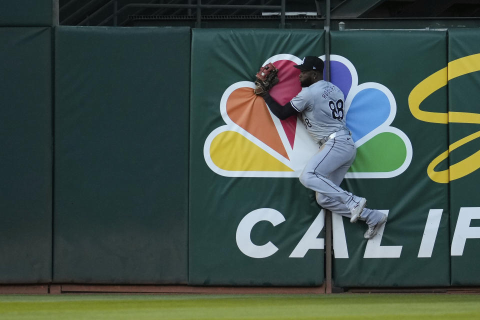 White Sox end AL recordtying losing streak at 21 games with a 51