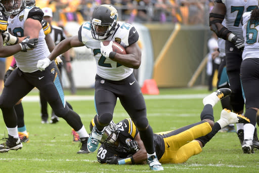 Jacksonville Jaguars running back Leonard Fournette beat the Steelers with strength, speed and athleticism, leaving little room to stop him. (AP Photo)