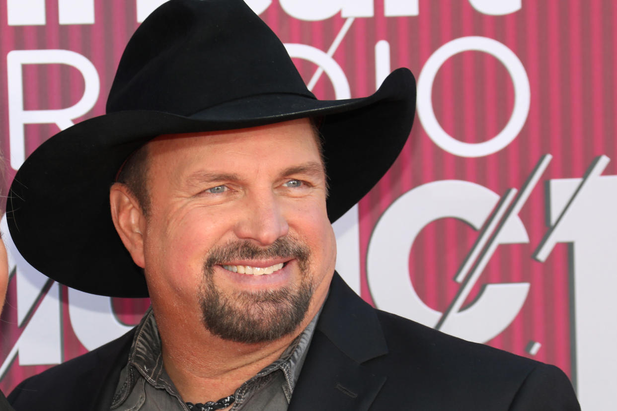 LOS ANGELES, CALIFORNIA - MARCH 14:  Garth Brooks arrives at the 2019 iHeartRadio Music Awards which broadcasted live on FOX at Microsoft Theater on March 14, 2019 in Los Angeles, California. (Photo by Tony Barson/WireImage)