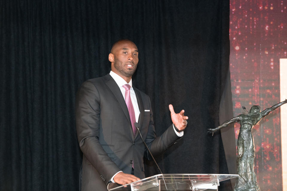 Kobe Bryant speaks onstage at the ICON MANN's 6th Annual Pre-Oscar Dinner at the Beverly Wilshire Four Seasons Hotel on February 27, 2018. [Photo: Getty]