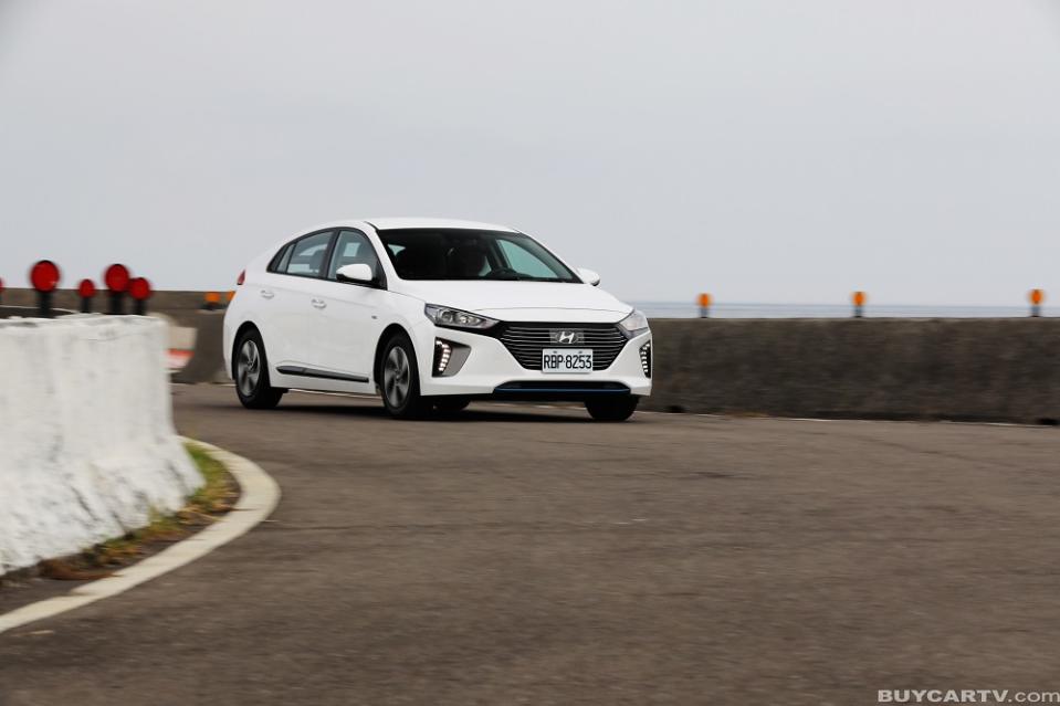 【♀ 冠儀試車日記】節能玩咖 Hyundai Ioniq Hybrid