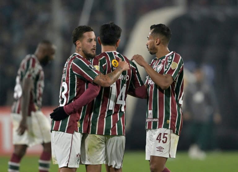 Los jugadores de Fluminense celebran su triunfo en Santiago frente a Colo Colo el 9 de mayo de 2024 por el Grupo A de la Copa Libertadores (Rodrigo ARANGUA)