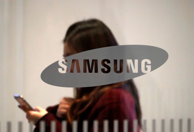 FILE PHOTO: The logo of Samsung Electronics is seen at its office building in Seoul