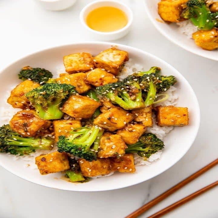 tofu and broccoli