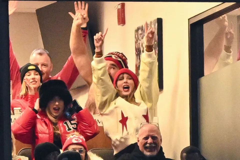 orchard park, ny january 21 brittany mahomes, jason kelce, and taylor swift react during the second half of the afc divisional playoff game between the kansas city chiefs and the buffalo bills at highmark stadium on january 21, 2024 in orchard park, new york photo by kathryn rileygetty images