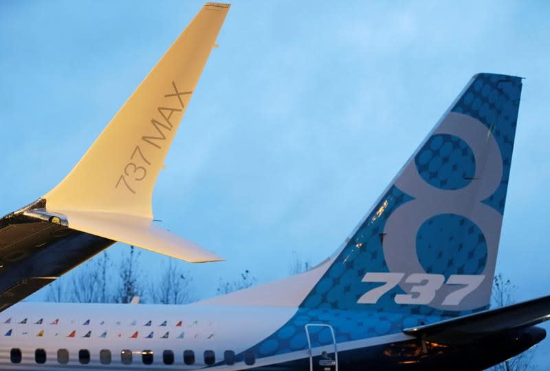 Transport Minister Marc Garneau has cleared his schedule for the day in order to meet with experts on how to deal with the issue of Boeing’s 737 Max 8 aircraft (The Canadian Press)