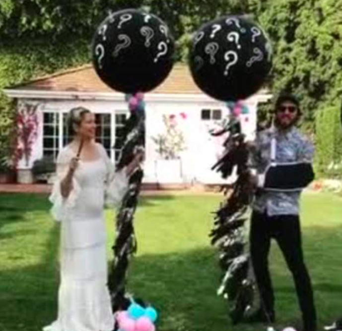 Kate Hudson shared a video of her gender reveal on Instagram, which also announced she was expecting. Source: Instagram/KateHudson