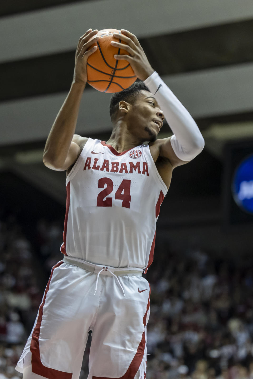 Alabama forward Brandon Miller (24) grabs a rebound against LSU during the first half of an NCAA college basketball game, Saturday, Jan. 14, 2023, in Tuscaloosa, Ala. (AP Photo/Vasha Hunt)