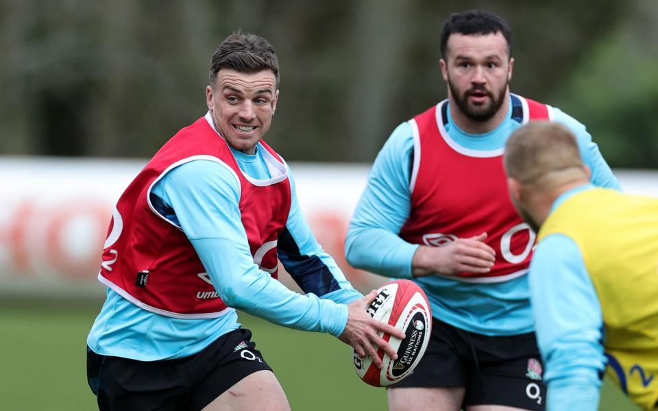 George Ford runs with the ball during the England training session at Pennyhill Park on February 20, 2023 in Bagshot, England - Getty Images/David Rogers