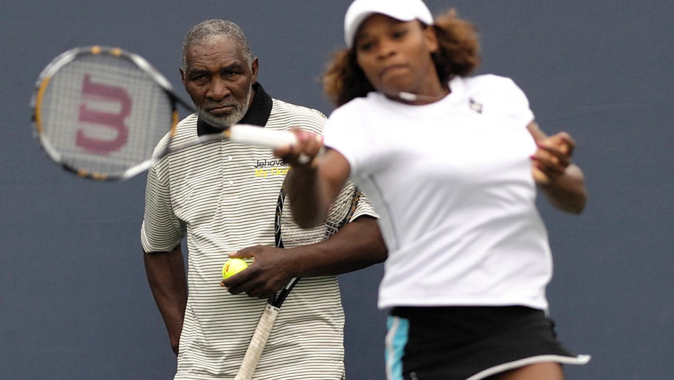 Serena Williams practicing while her father Richard watches on in 2009. (Photo by David Lobel/Icon SMI/Icon Sport Media via Getty Images)
