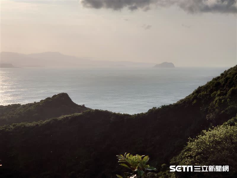 鼻頭角360度觀景平台可盡賞山海美景。