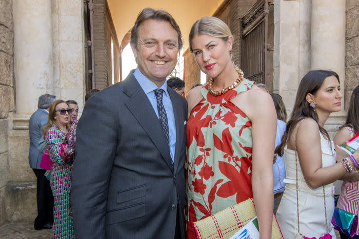 El Tato en los toros con su novia